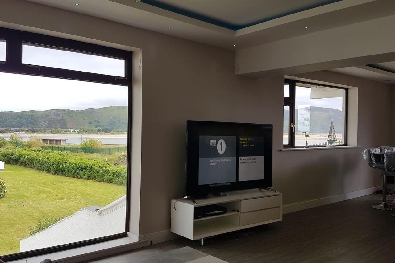 3 Bedroom Deganwy Sea View Beach House Ll31 외부 사진