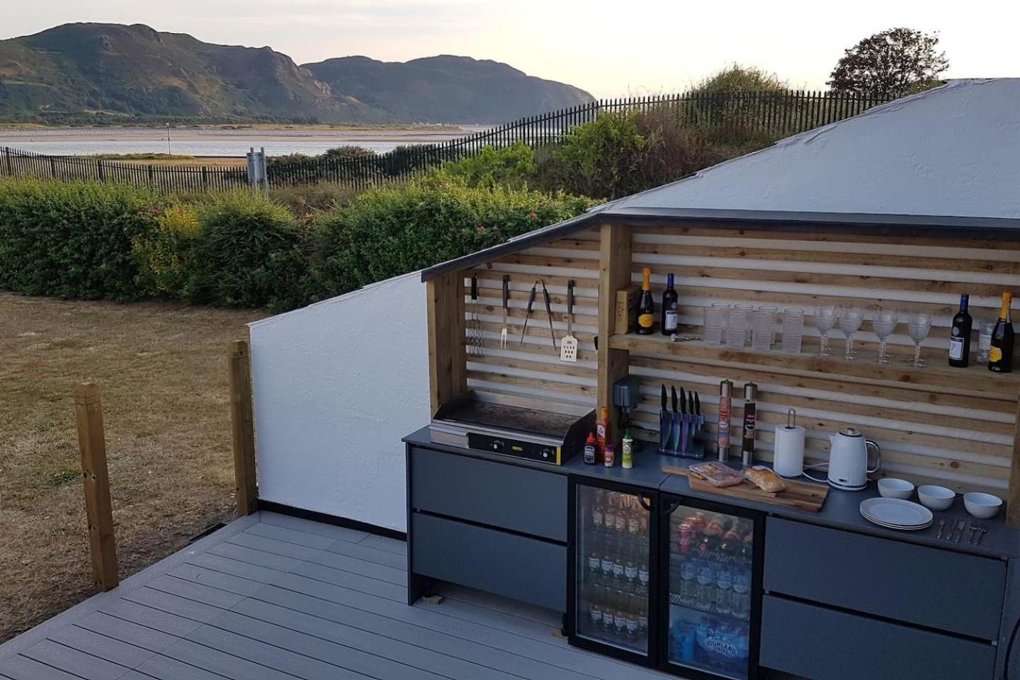 3 Bedroom Deganwy Sea View Beach House Ll31 외부 사진