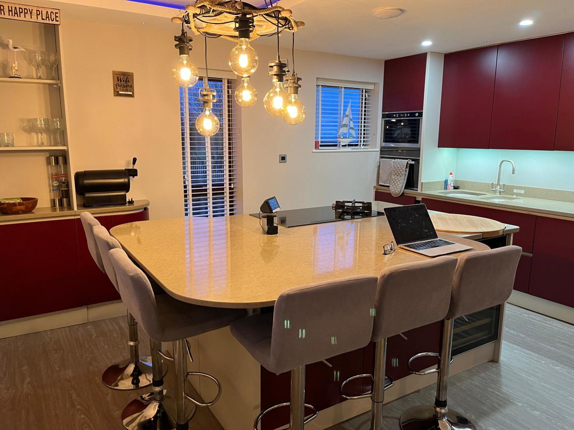3 Bedroom Deganwy Sea View Beach House Ll31 외부 사진