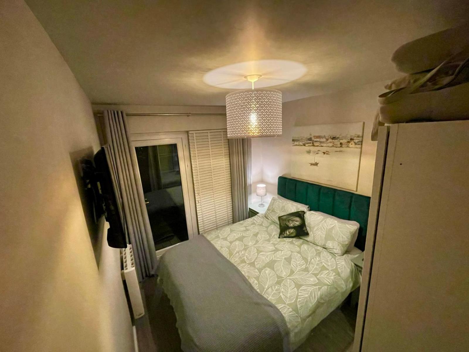 3 Bedroom Deganwy Sea View Beach House Ll31 외부 사진